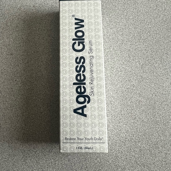 BioTrust Ageless Glow Anti Aging Serum - Picture 2 of 4